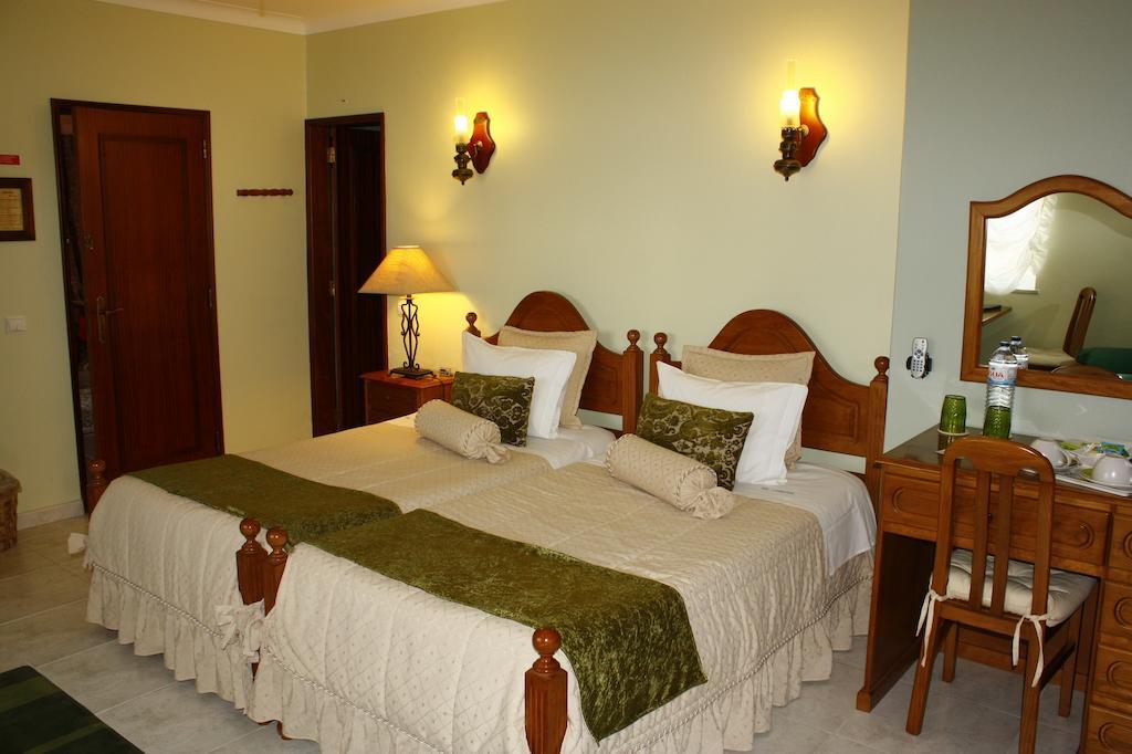 Vila Atlantida Lagos Bilik gambar