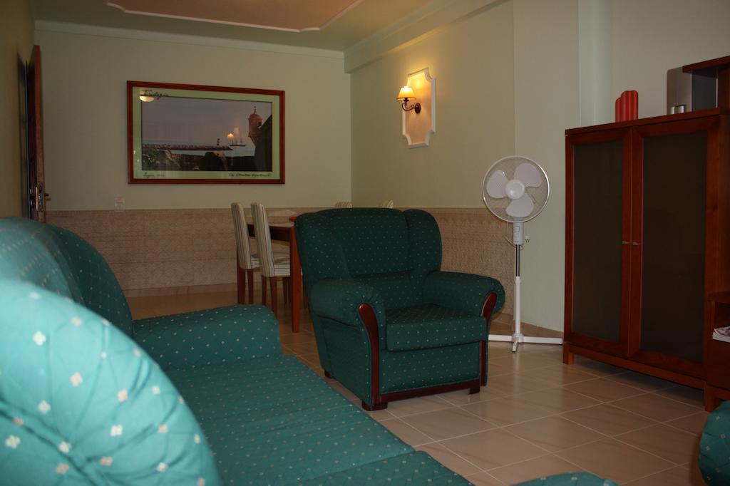 Vila Atlantida Lagos Luaran gambar