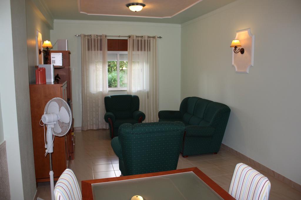 Vila Atlantida Lagos Luaran gambar